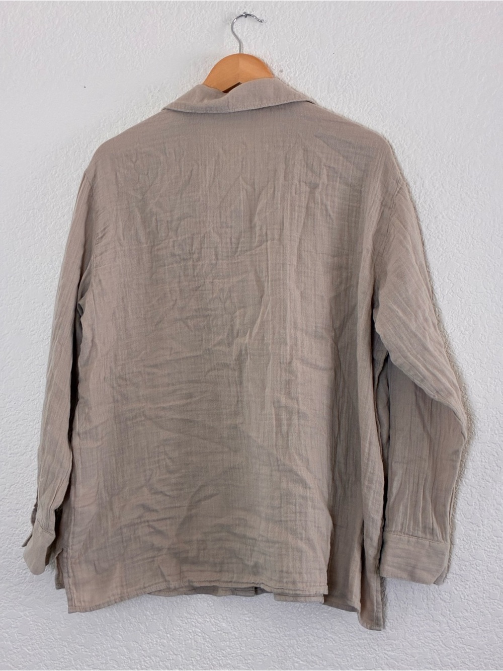 Old Navy | Long sleeve 100% cotton v-neck minimalist button up shirt size large - Picture 8 of 13